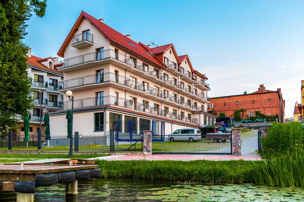 Hotel Huszcza ムロンゴヴォ エクステリア 写真