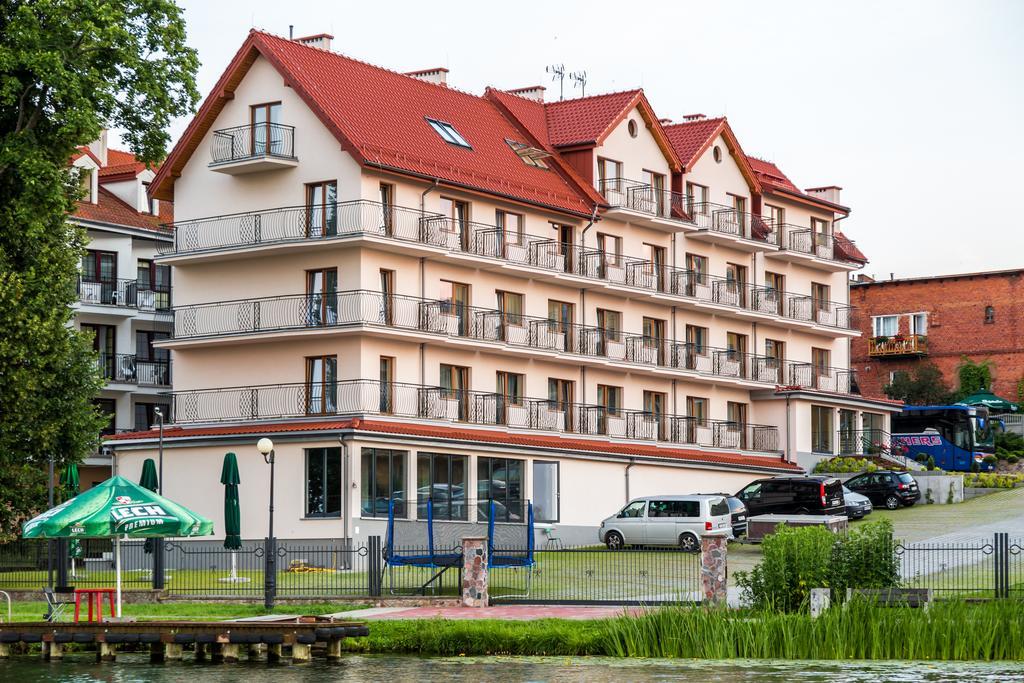 Hotel Huszcza ムロンゴヴォ エクステリア 写真